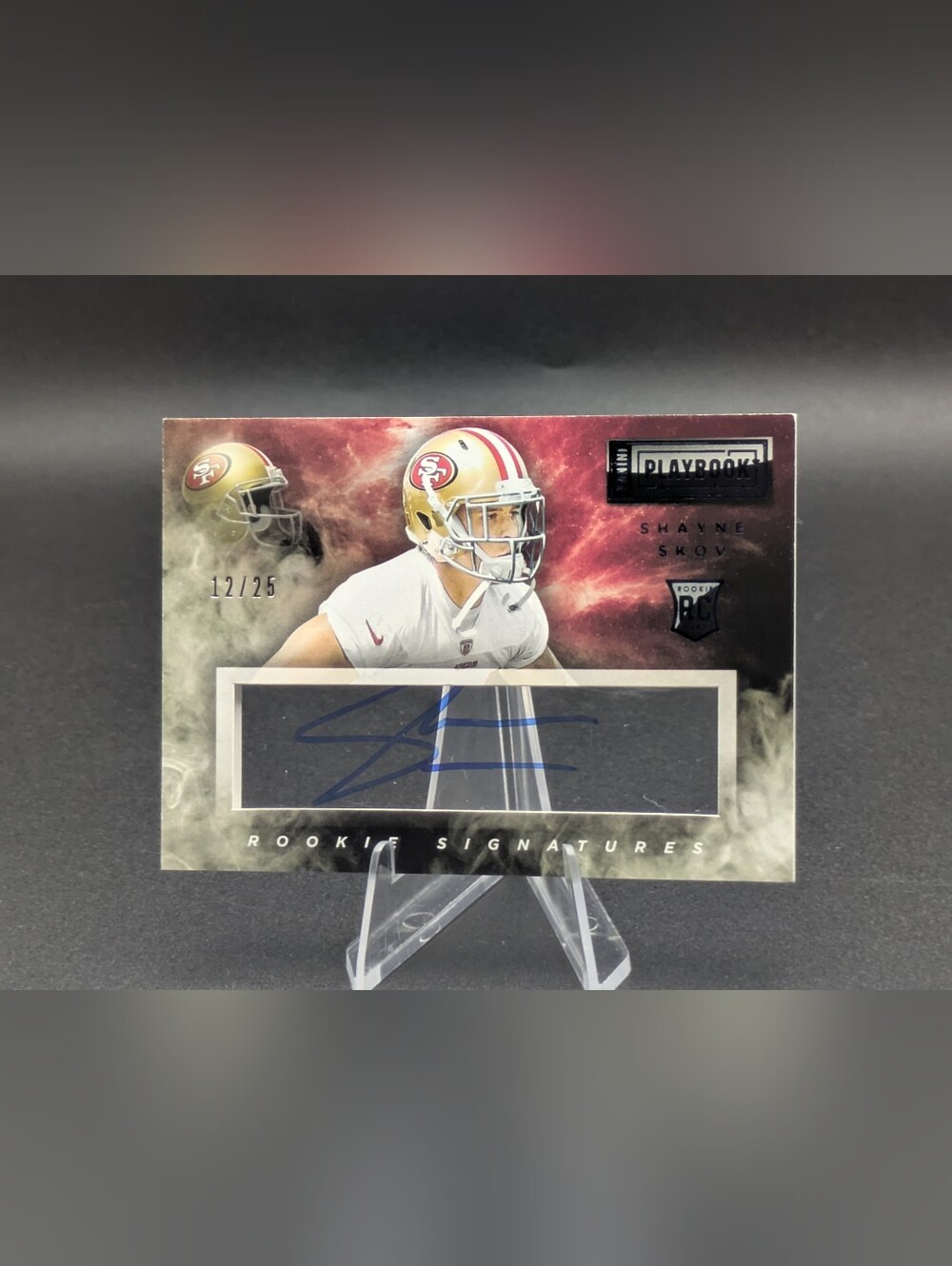 2014 Playbook Signatures Blue Parallel # /25 Shayne Skov #131 Rookie Auto RC
